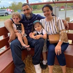 Meet your Posher, Yari